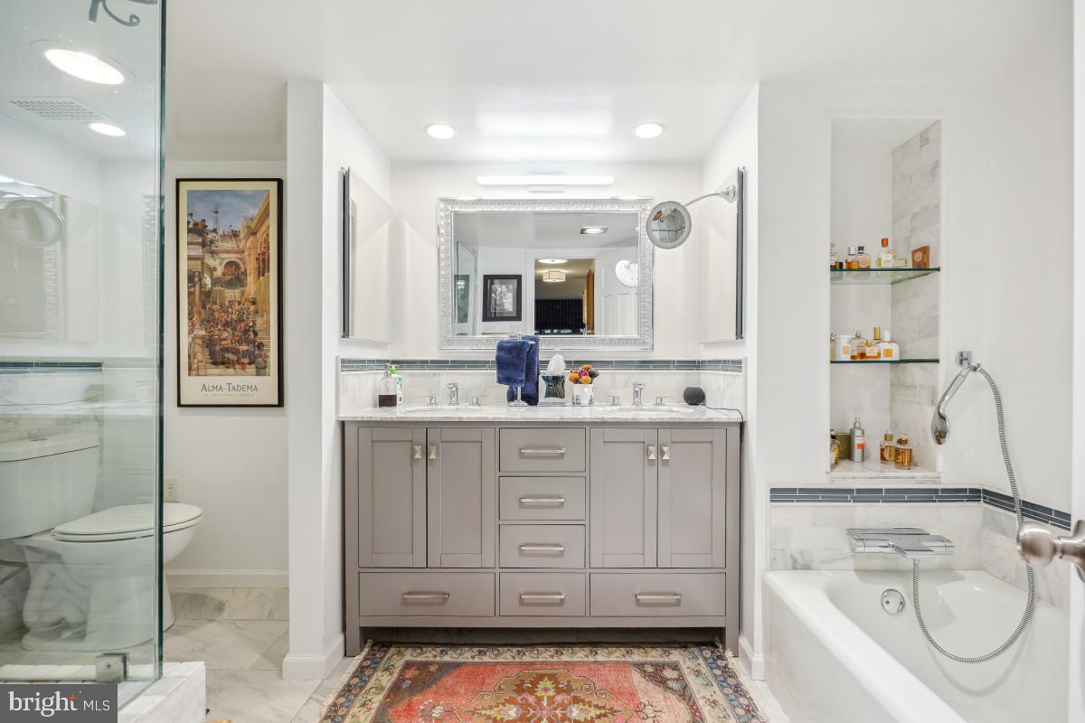 700 NEW HAMPSHIRE AVE NW #116, WASHINGTON, District Of Columbia 20037, 2 Bedrooms Bedrooms, ,2 BathroomsBathrooms,Residential,For sale,700 NEW HAMPSHIRE AVE NW #116,DCDC2206488 MLS # DCDC2206488