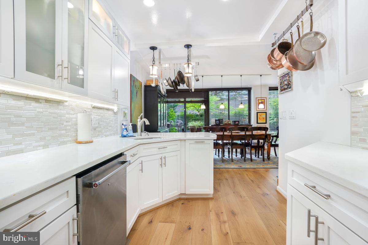 700 NEW HAMPSHIRE AVE NW #116, WASHINGTON, District Of Columbia 20037, 2 Bedrooms Bedrooms, ,2 BathroomsBathrooms,Residential,For sale,700 NEW HAMPSHIRE AVE NW #116,DCDC2206488 MLS # DCDC2206488