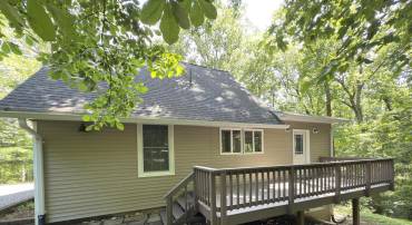 132 PINE CREST LANE, BLUEMONT, Virginia 20135, 3 Bedrooms Bedrooms, ,2 BathroomsBathrooms,Residential,For sale,132 PINE CREST LANE,VACL2003856 MLS # VACL2003856