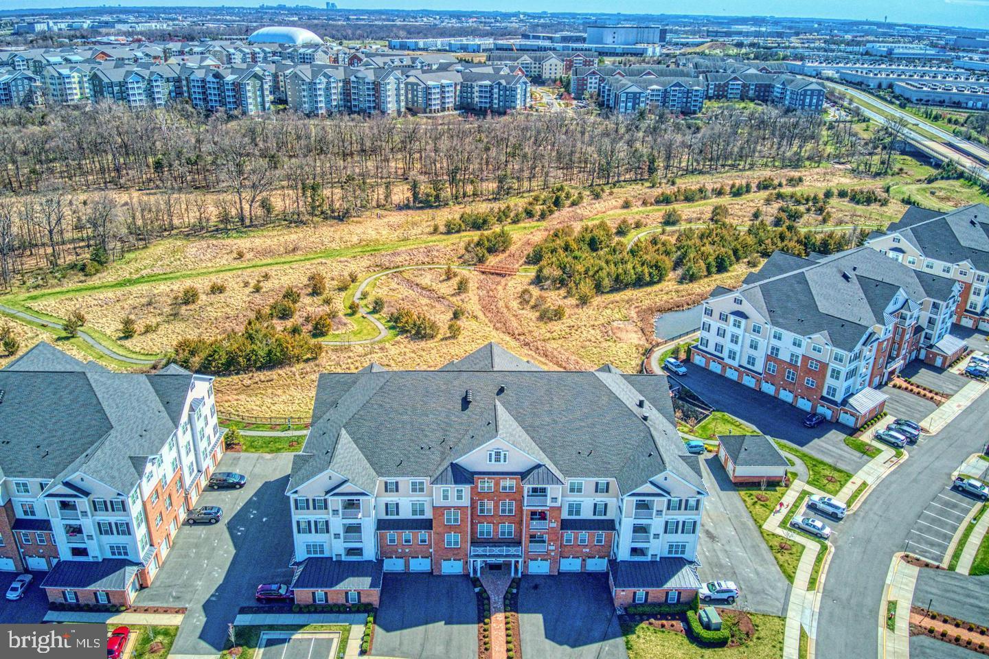 44589 YORK CREST TER #406, ASHBURN, Virginia 20147, 3 Bedrooms Bedrooms, ,2 BathroomsBathrooms,Residential,For sale,44589 YORK CREST TER #406,VALO2100120 MLS # VALO2100120
