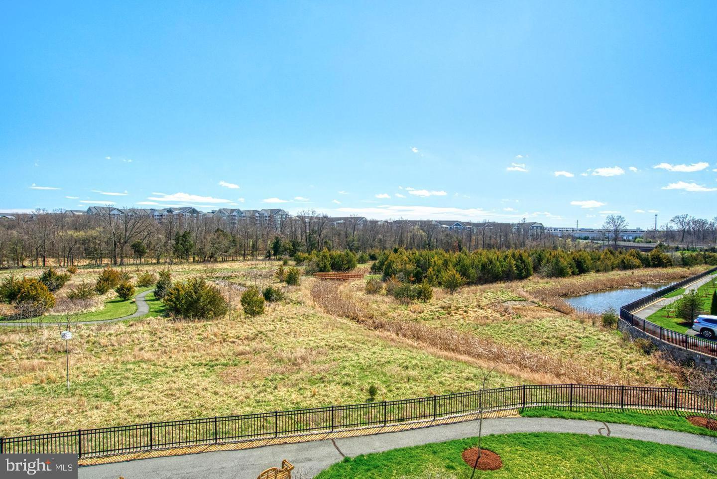 44589 YORK CREST TER #406, ASHBURN, Virginia 20147, 3 Bedrooms Bedrooms, ,2 BathroomsBathrooms,Residential,For sale,44589 YORK CREST TER #406,VALO2100120 MLS # VALO2100120