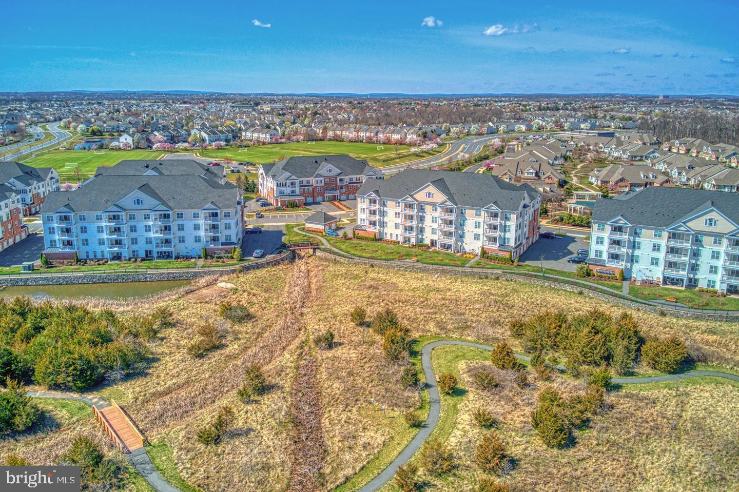 44589 YORK CREST TER #406, ASHBURN, Virginia 20147, 3 Bedrooms Bedrooms, ,2 BathroomsBathrooms,Residential,For sale,44589 YORK CREST TER #406,VALO2100120 MLS # VALO2100120