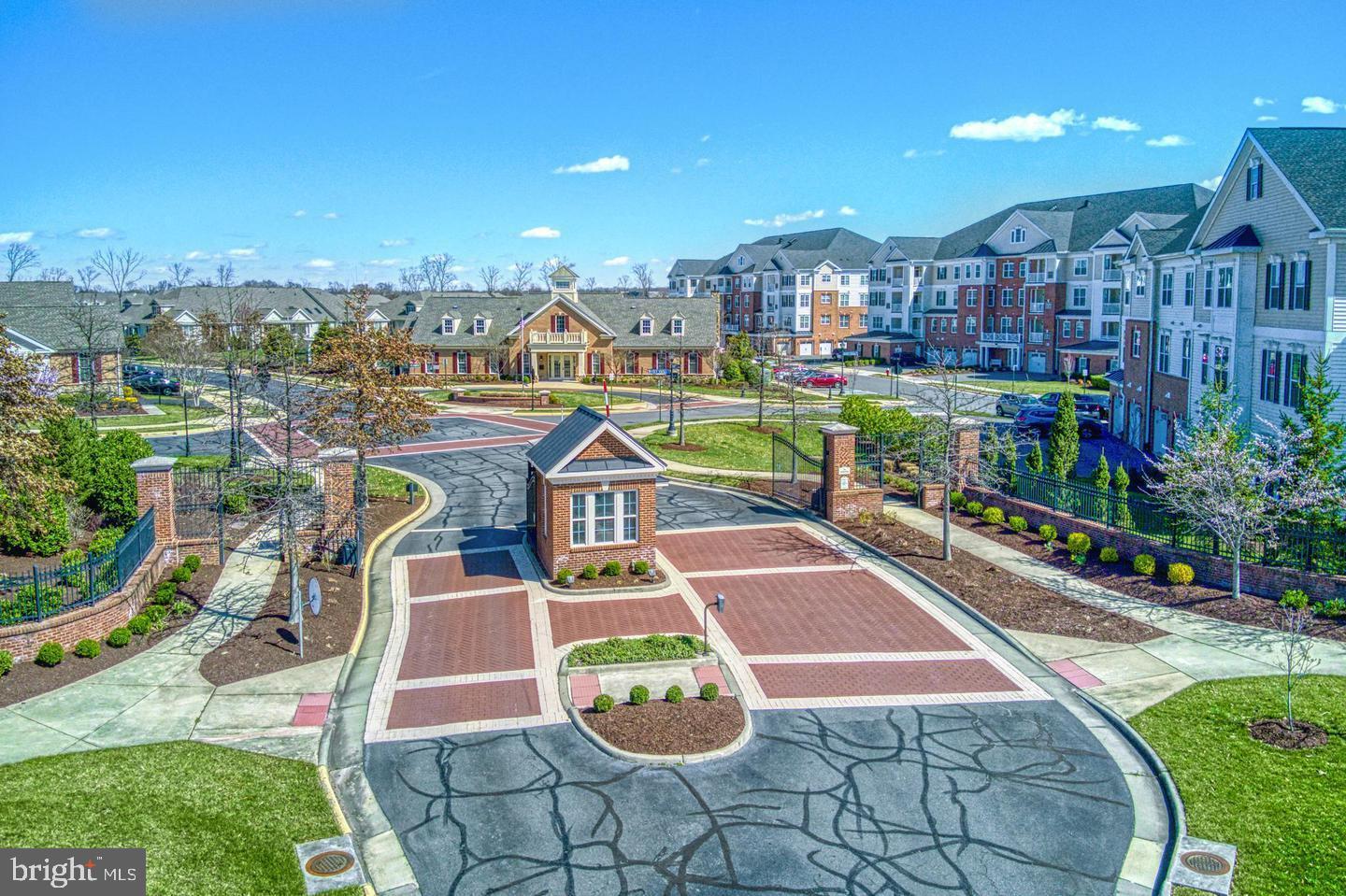 44589 YORK CREST TER #406, ASHBURN, Virginia 20147, 3 Bedrooms Bedrooms, ,2 BathroomsBathrooms,Residential,For sale,44589 YORK CREST TER #406,VALO2100120 MLS # VALO2100120