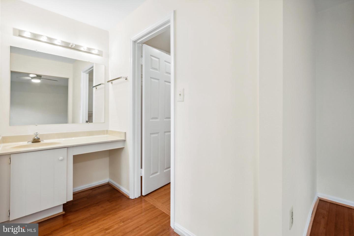2880 KELLY SQ, VIENNA, Virginia 22181, 3 Bedrooms Bedrooms, ,2 BathroomsBathrooms,Residential,For sale,2880 KELLY SQ,VAFX2247972 MLS # VAFX2247972