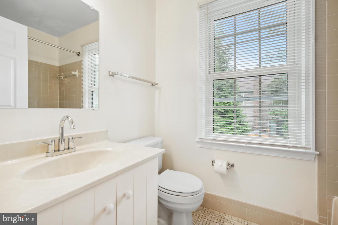 2880 KELLY SQ, VIENNA, Virginia 22181, 3 Bedrooms Bedrooms, ,2 BathroomsBathrooms,Residential,For sale,2880 KELLY SQ,VAFX2247972 MLS # VAFX2247972