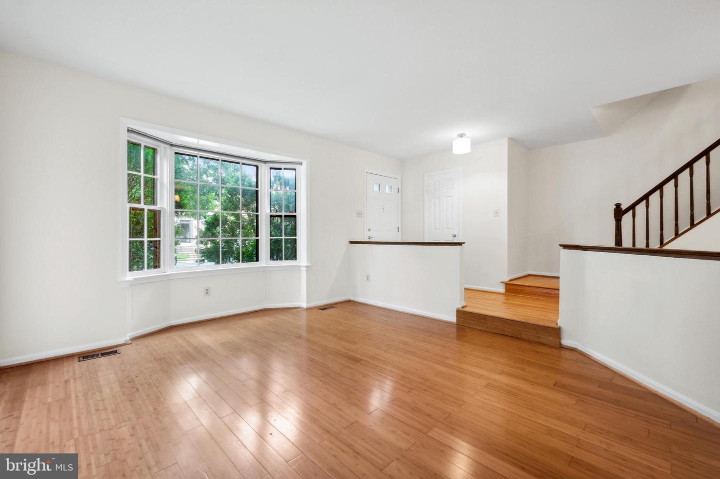 2880 KELLY SQ, VIENNA, Virginia 22181, 3 Bedrooms Bedrooms, ,2 BathroomsBathrooms,Residential,For sale,2880 KELLY SQ,VAFX2247972 MLS # VAFX2247972