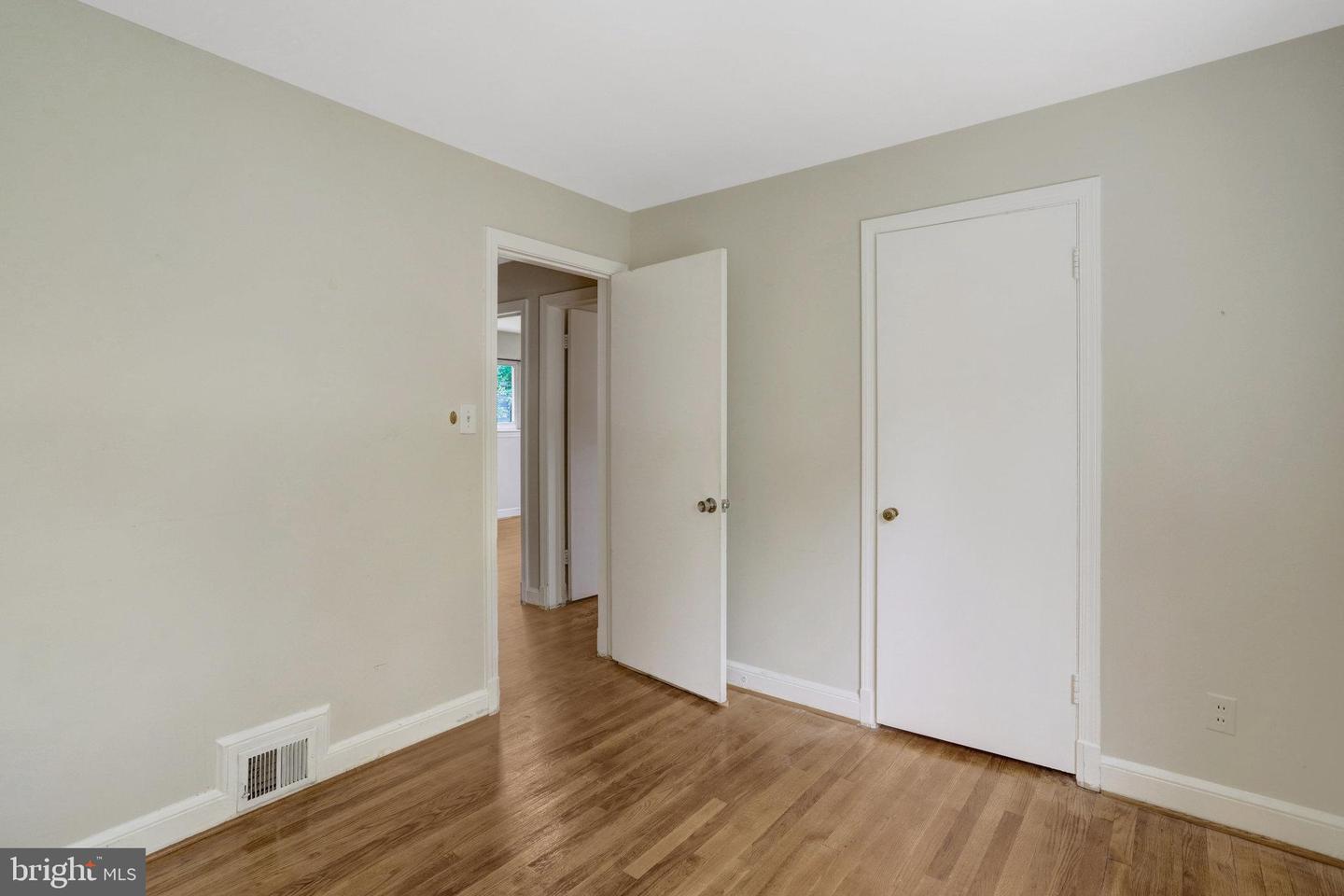 6005 FREDERICK ST, SPRINGFIELD, Virginia 22150, 5 Bedrooms Bedrooms, ,2 BathroomsBathrooms,Residential,For sale,6005 FREDERICK ST,VAFX2247974 MLS # VAFX2247974