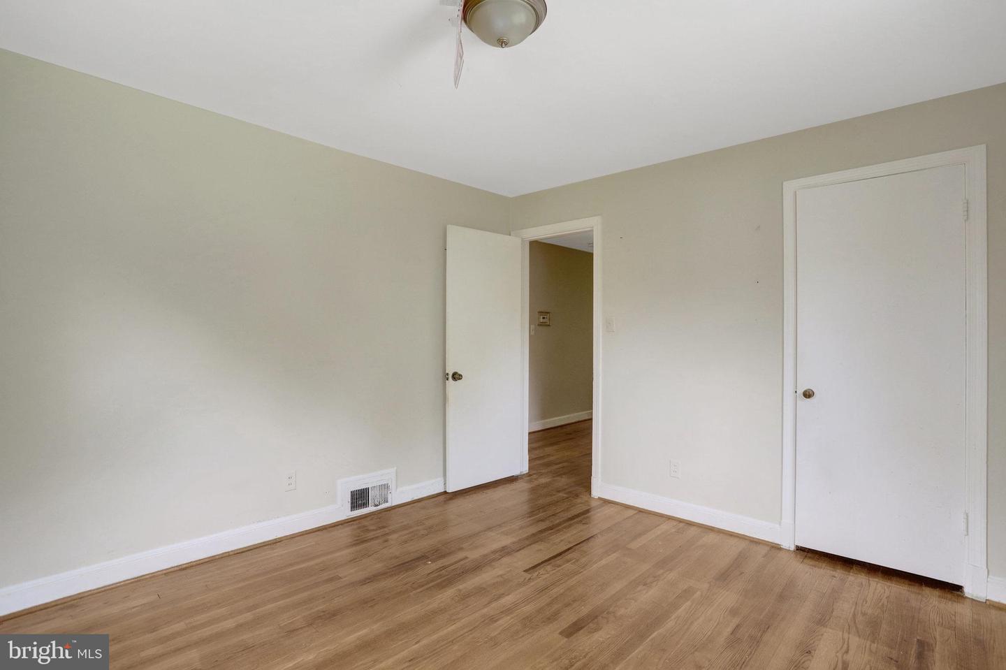 6005 FREDERICK ST, SPRINGFIELD, Virginia 22150, 5 Bedrooms Bedrooms, ,2 BathroomsBathrooms,Residential,For sale,6005 FREDERICK ST,VAFX2247974 MLS # VAFX2247974