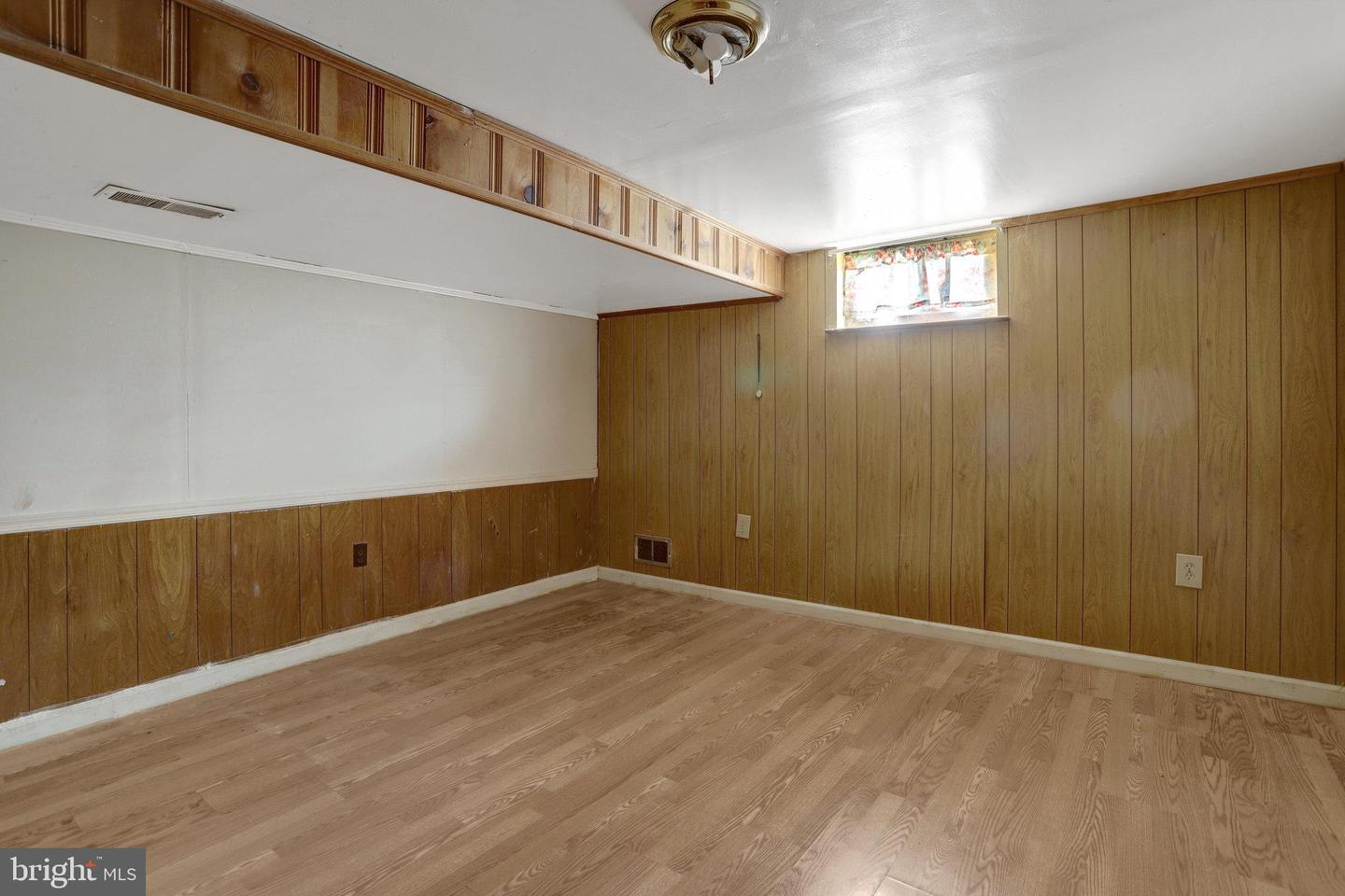 6005 FREDERICK ST, SPRINGFIELD, Virginia 22150, 5 Bedrooms Bedrooms, ,2 BathroomsBathrooms,Residential,For sale,6005 FREDERICK ST,VAFX2247974 MLS # VAFX2247974