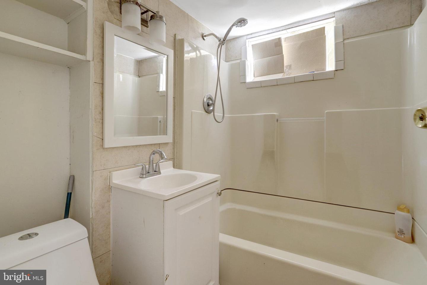 6005 FREDERICK ST, SPRINGFIELD, Virginia 22150, 5 Bedrooms Bedrooms, ,2 BathroomsBathrooms,Residential,For sale,6005 FREDERICK ST,VAFX2247974 MLS # VAFX2247974