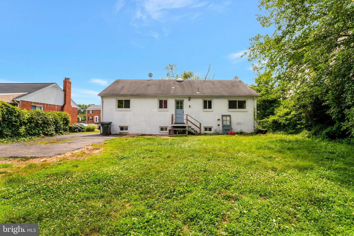 6005 FREDERICK ST, SPRINGFIELD, Virginia 22150, 5 Bedrooms Bedrooms, ,2 BathroomsBathrooms,Residential,For sale,6005 FREDERICK ST,VAFX2247974 MLS # VAFX2247974