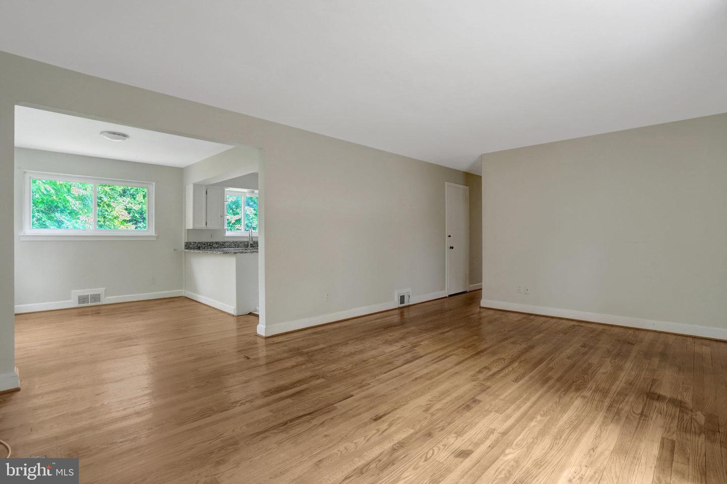 6005 FREDERICK ST, SPRINGFIELD, Virginia 22150, 5 Bedrooms Bedrooms, ,2 BathroomsBathrooms,Residential,For sale,6005 FREDERICK ST,VAFX2247974 MLS # VAFX2247974