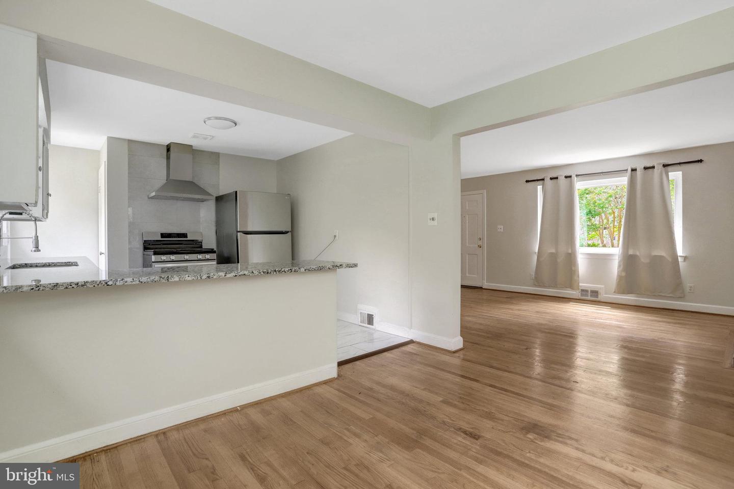 6005 FREDERICK ST, SPRINGFIELD, Virginia 22150, 5 Bedrooms Bedrooms, ,2 BathroomsBathrooms,Residential,For sale,6005 FREDERICK ST,VAFX2247974 MLS # VAFX2247974