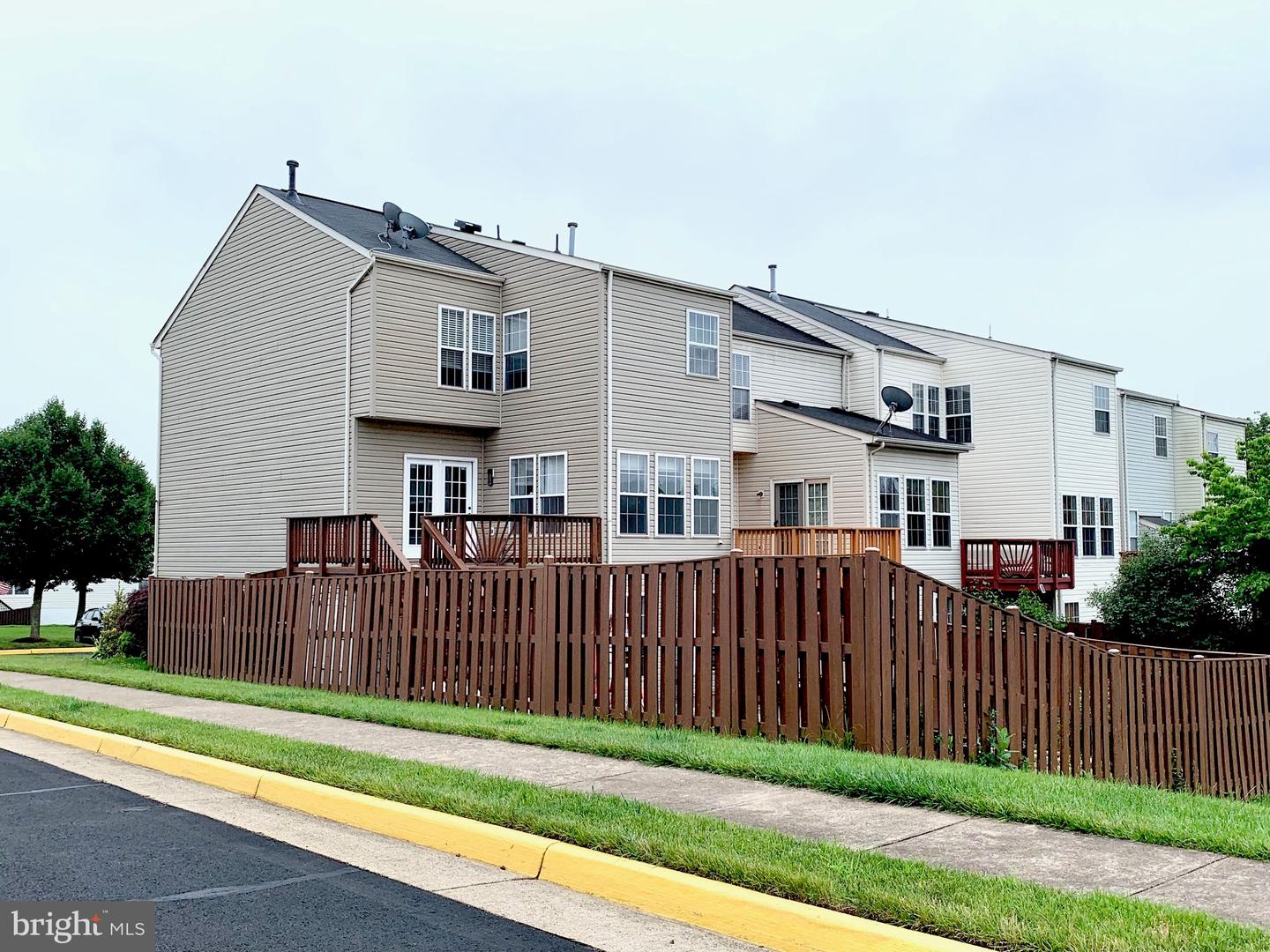 14535 PITTMAN CT, CENTREVILLE, Virginia 20121, 3 Bedrooms Bedrooms, ,2 BathroomsBathrooms,Residential,For sale,14535 PITTMAN CT,VAFX2248076 MLS # VAFX2248076