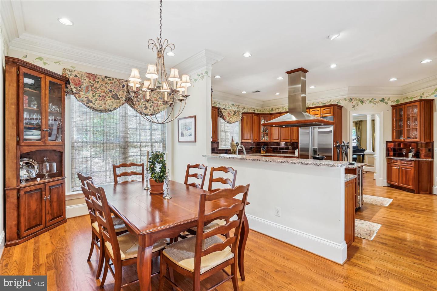 9858 PALACE GREEN WAY, VIENNA, Virginia 22181, 4 Bedrooms Bedrooms, ,4 BathroomsBathrooms,Residential,For sale,9858 PALACE GREEN WAY,VAFX2248128 MLS # VAFX2248128