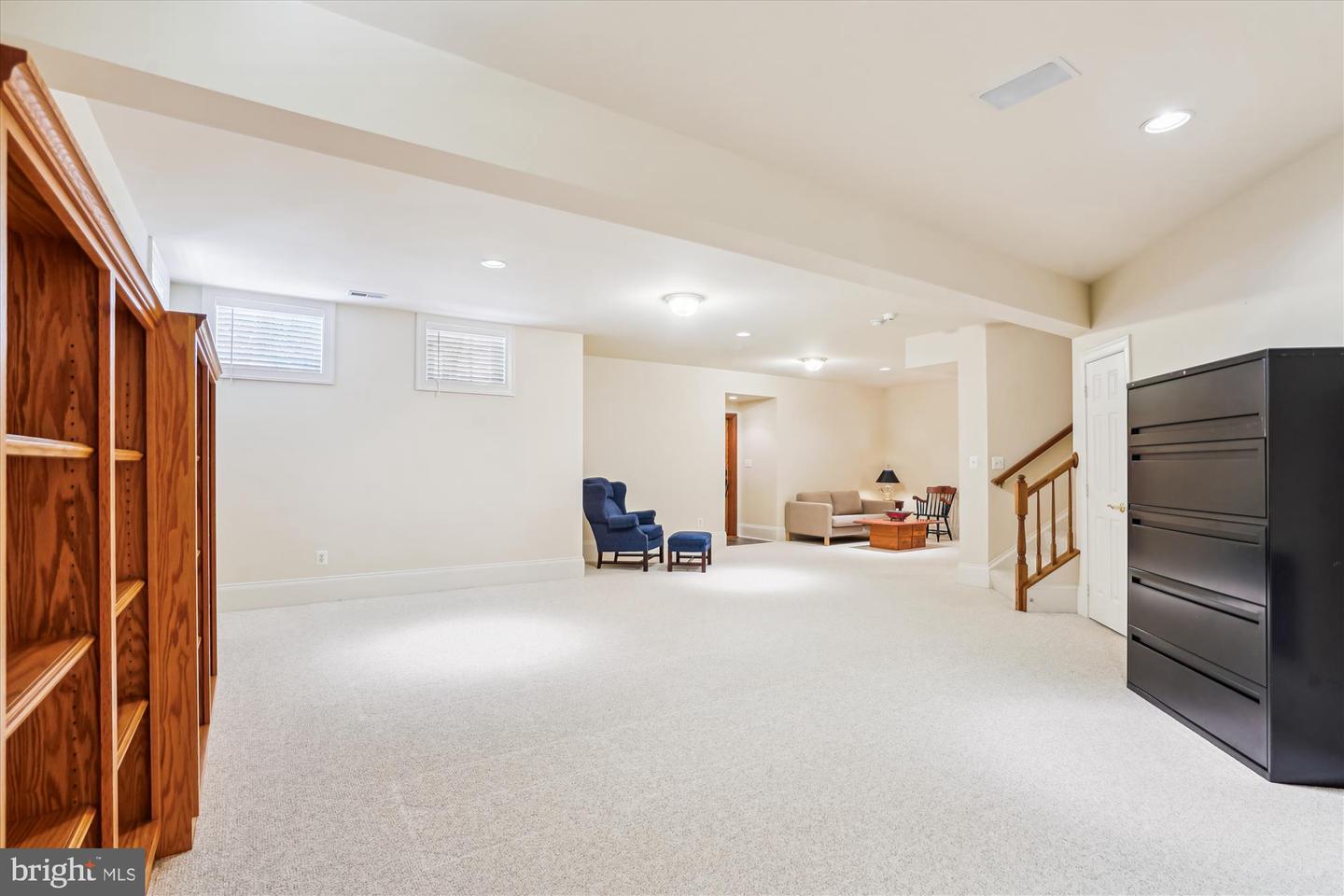 9858 PALACE GREEN WAY, VIENNA, Virginia 22181, 4 Bedrooms Bedrooms, ,4 BathroomsBathrooms,Residential,For sale,9858 PALACE GREEN WAY,VAFX2248128 MLS # VAFX2248128