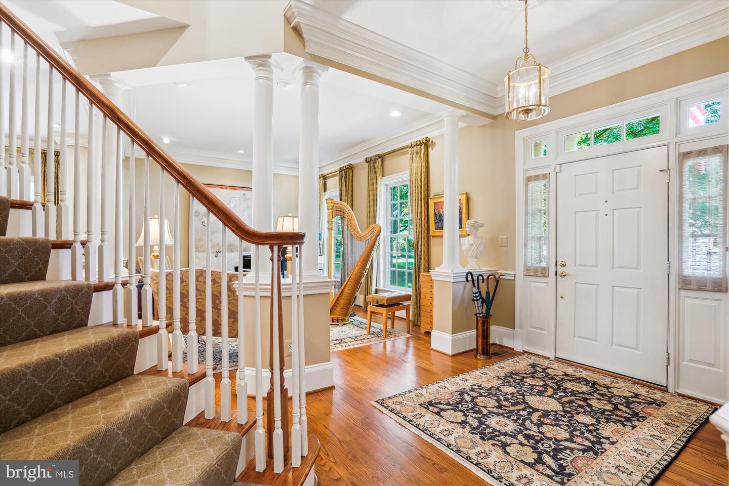 9858 PALACE GREEN WAY, VIENNA, Virginia 22181, 4 Bedrooms Bedrooms, ,4 BathroomsBathrooms,Residential,For sale,9858 PALACE GREEN WAY,VAFX2248128 MLS # VAFX2248128