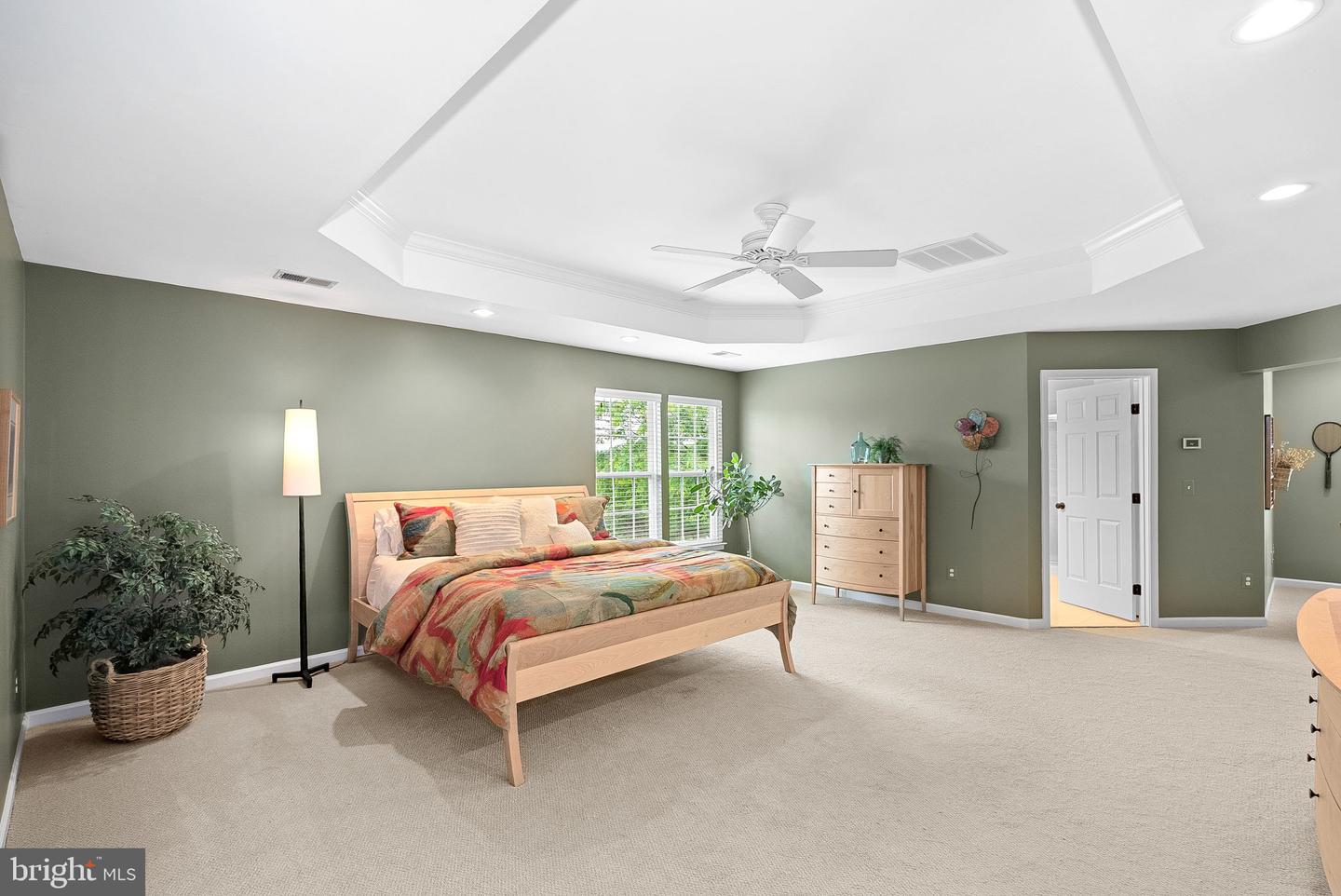 36453 DWYER CT, ROUND HILL, Virginia 20141, 4 Bedrooms Bedrooms, ,4 BathroomsBathrooms,Residential,For sale,36453 DWYER CT,VALO2099820 MLS # VALO2099820