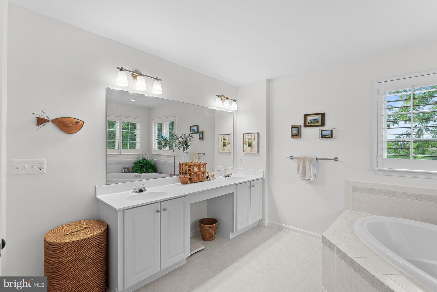 36453 DWYER CT, ROUND HILL, Virginia 20141, 4 Bedrooms Bedrooms, ,4 BathroomsBathrooms,Residential,For sale,36453 DWYER CT,VALO2099820 MLS # VALO2099820