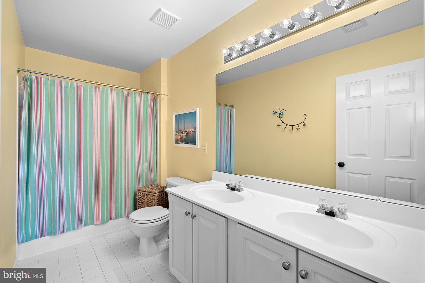 36453 DWYER CT, ROUND HILL, Virginia 20141, 4 Bedrooms Bedrooms, ,4 BathroomsBathrooms,Residential,For sale,36453 DWYER CT,VALO2099820 MLS # VALO2099820