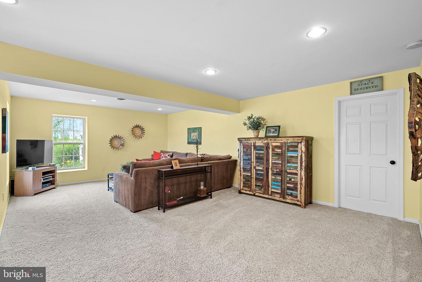 36453 DWYER CT, ROUND HILL, Virginia 20141, 4 Bedrooms Bedrooms, ,4 BathroomsBathrooms,Residential,For sale,36453 DWYER CT,VALO2099820 MLS # VALO2099820
