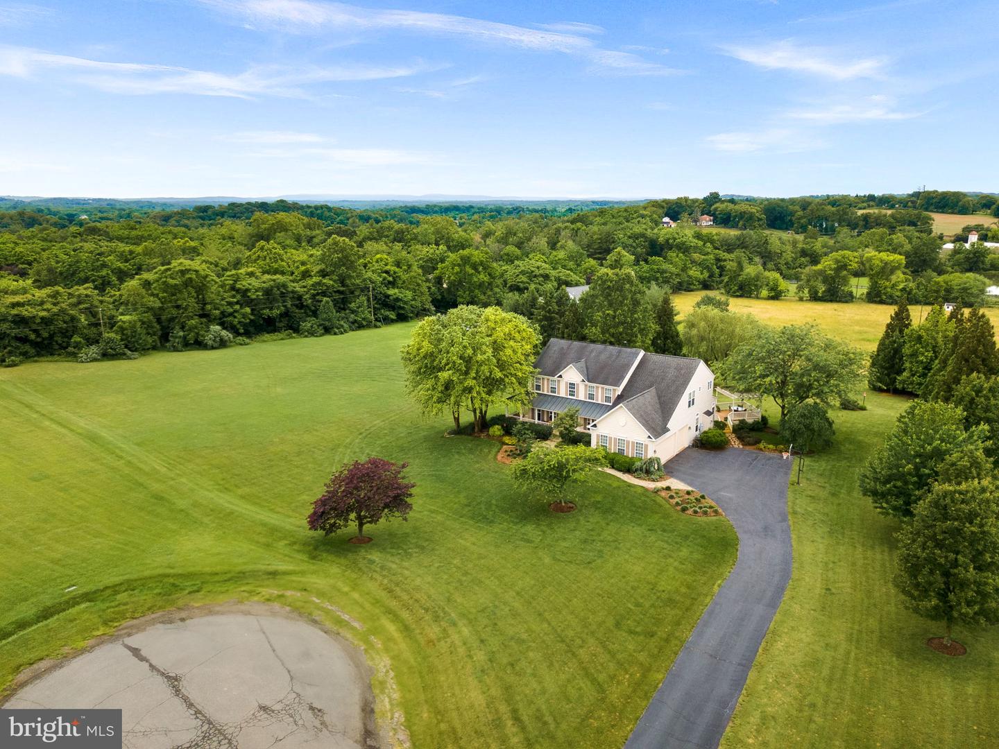 36453 DWYER CT, ROUND HILL, Virginia 20141, 4 Bedrooms Bedrooms, ,4 BathroomsBathrooms,Residential,For sale,36453 DWYER CT,VALO2099820 MLS # VALO2099820