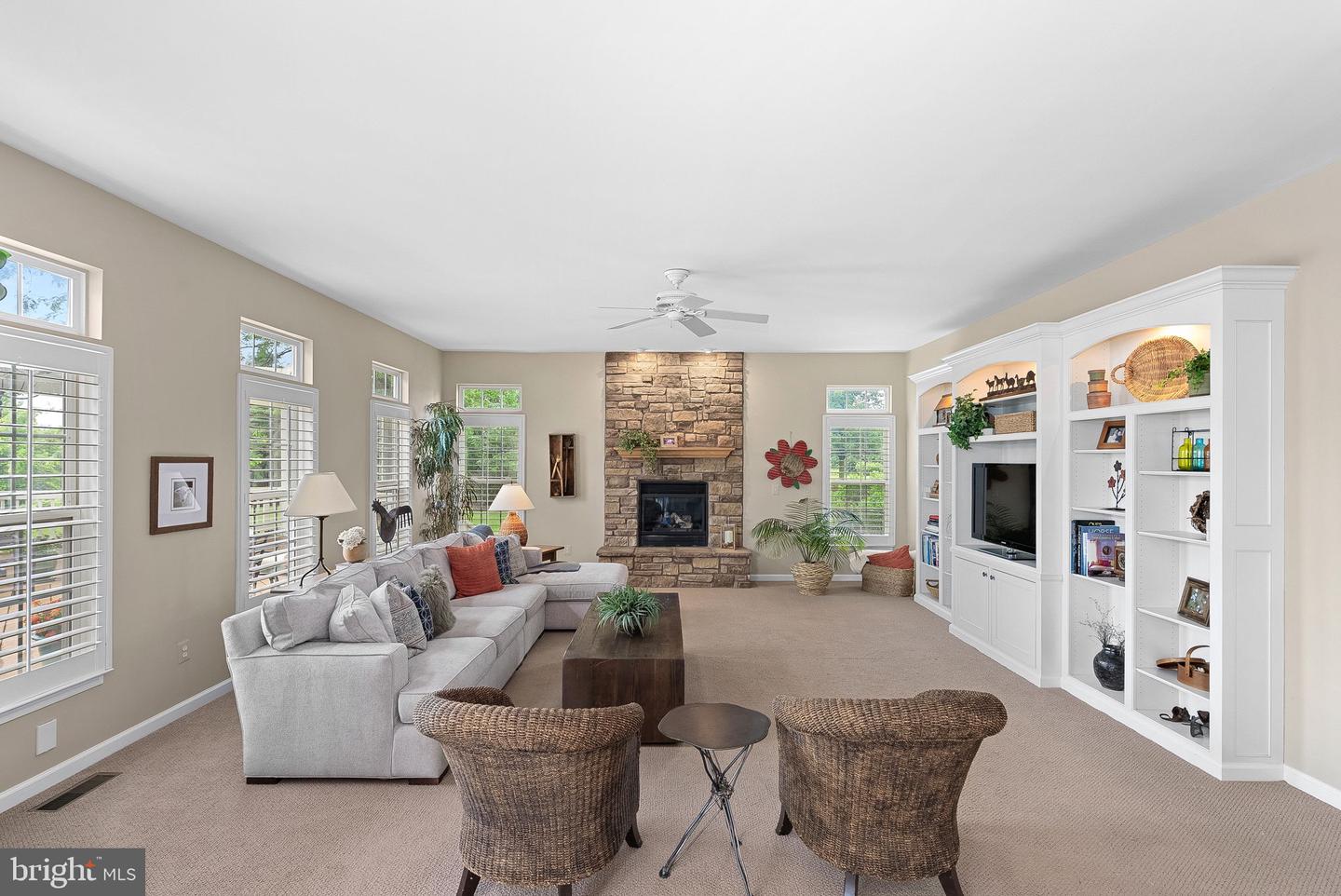 36453 DWYER CT, ROUND HILL, Virginia 20141, 4 Bedrooms Bedrooms, ,4 BathroomsBathrooms,Residential,For sale,36453 DWYER CT,VALO2099820 MLS # VALO2099820