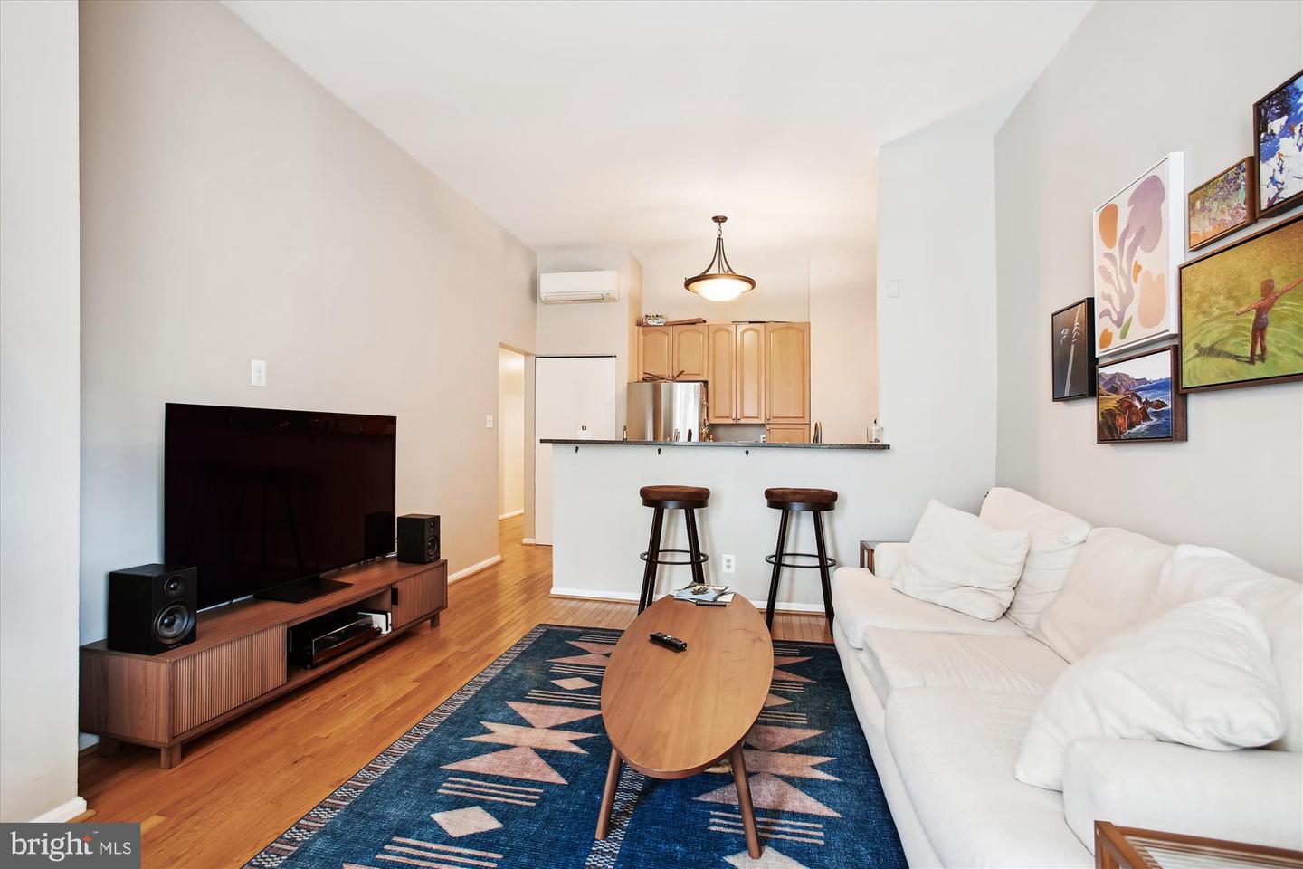 2117 N ST NW #2, WASHINGTON, District Of Columbia 20037, 2 Bedrooms Bedrooms, ,2 BathroomsBathrooms,Residential,For sale,2117 N ST NW #2,DCDC2206256 MLS # DCDC2206256