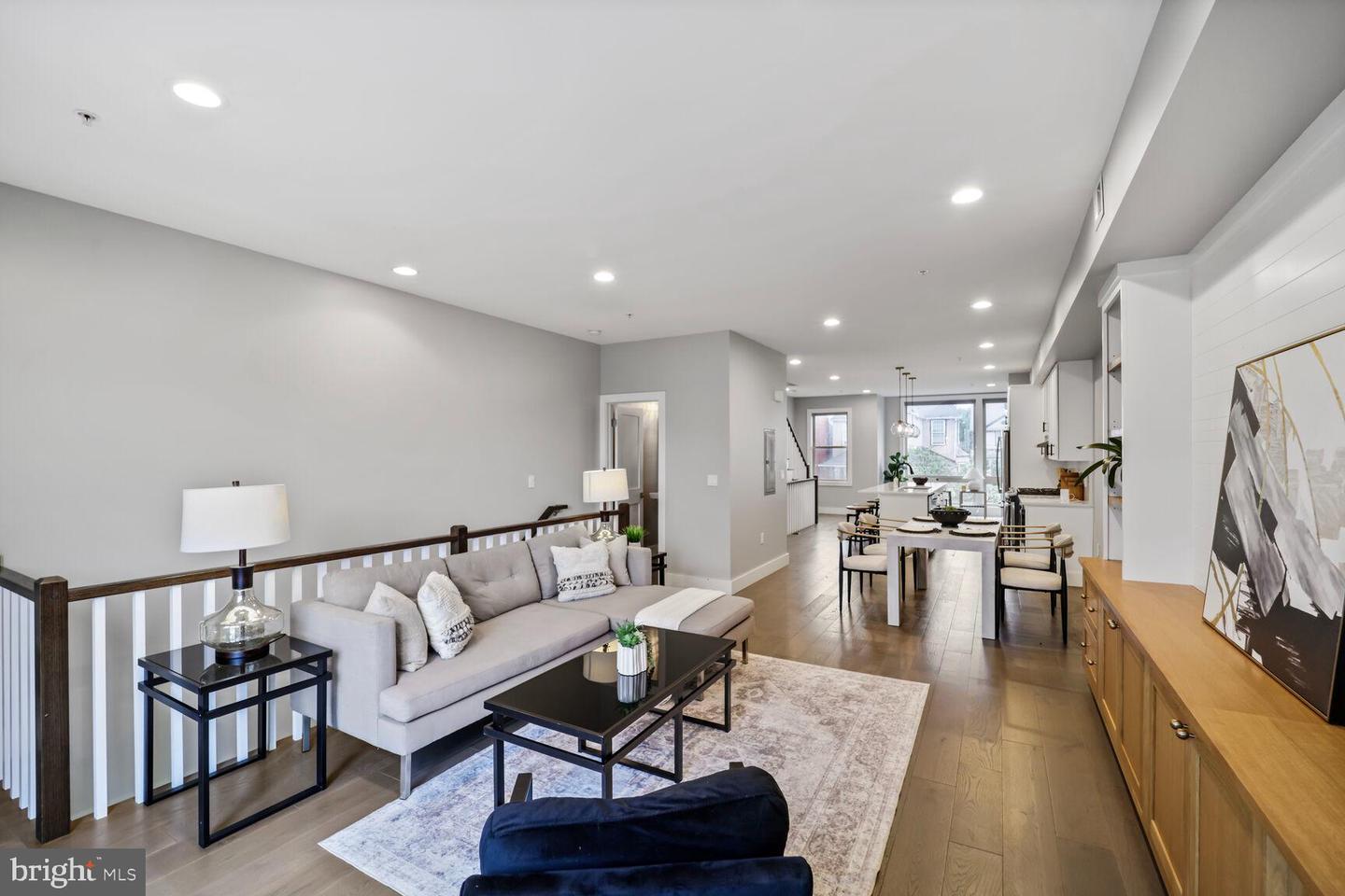 215 RANDOLPH PL NE #2, WASHINGTON, District Of Columbia 20002, 2 Bedrooms Bedrooms, ,2 BathroomsBathrooms,Residential,For sale,215 RANDOLPH PL NE #2,DCDC2206264 MLS # DCDC2206264
