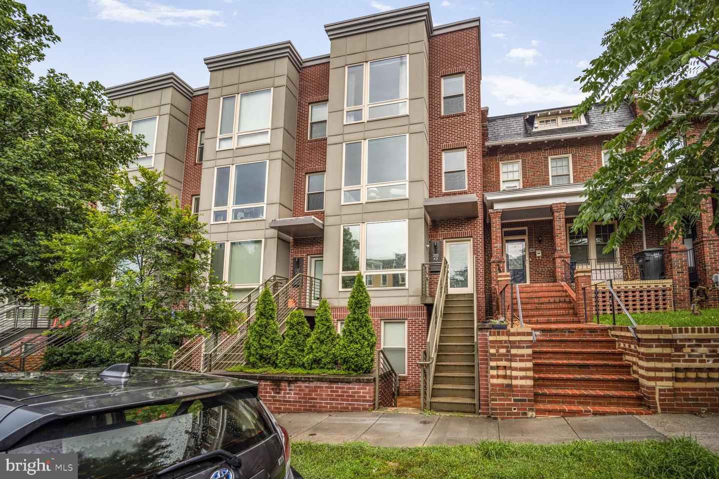 215 RANDOLPH PL NE #2, WASHINGTON, District Of Columbia 20002, 2 Bedrooms Bedrooms, ,2 BathroomsBathrooms,Residential,For sale,215 RANDOLPH PL NE #2,DCDC2206264 MLS # DCDC2206264