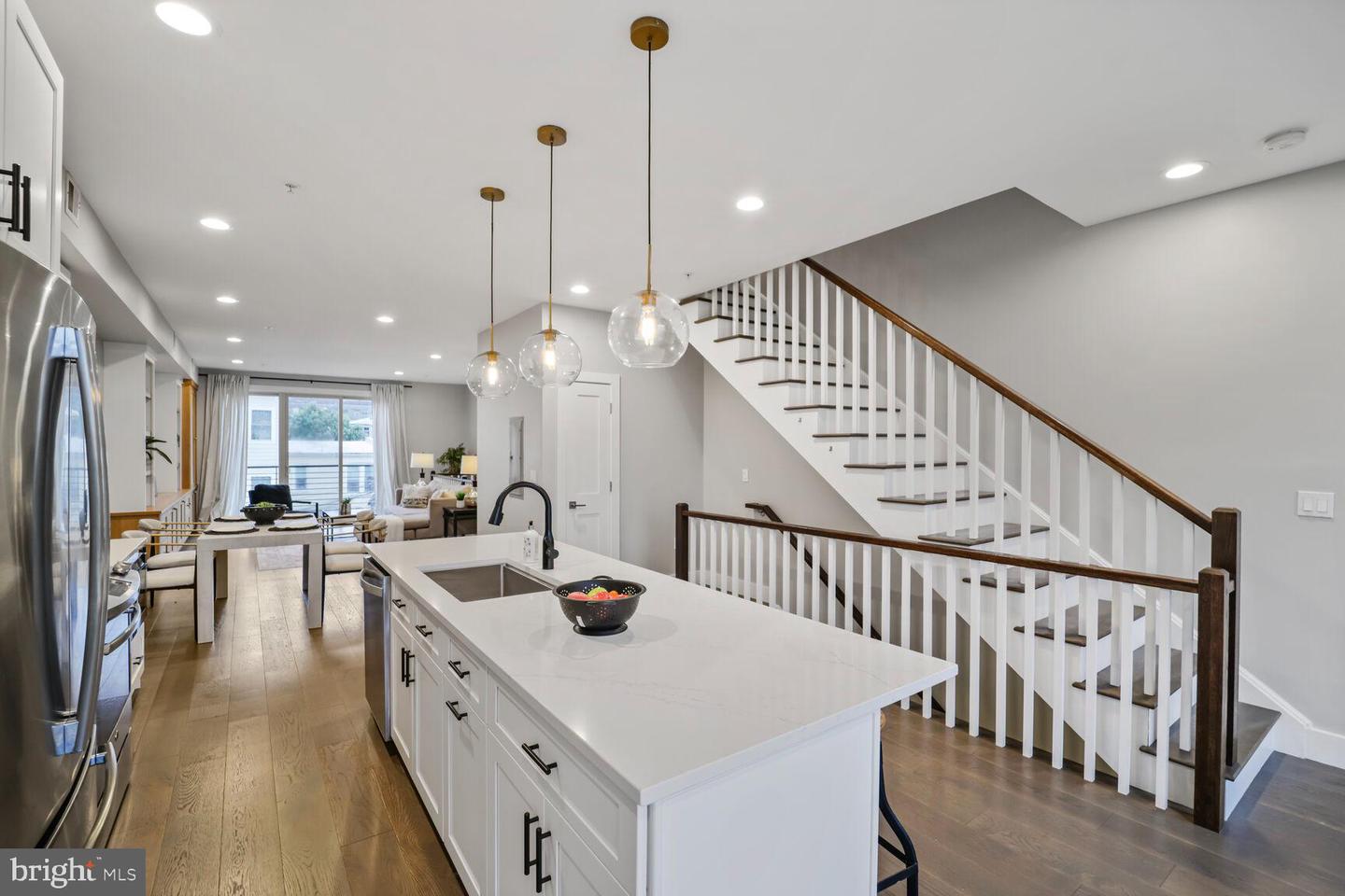 215 RANDOLPH PL NE #2, WASHINGTON, District Of Columbia 20002, 2 Bedrooms Bedrooms, ,2 BathroomsBathrooms,Residential,For sale,215 RANDOLPH PL NE #2,DCDC2206264 MLS # DCDC2206264