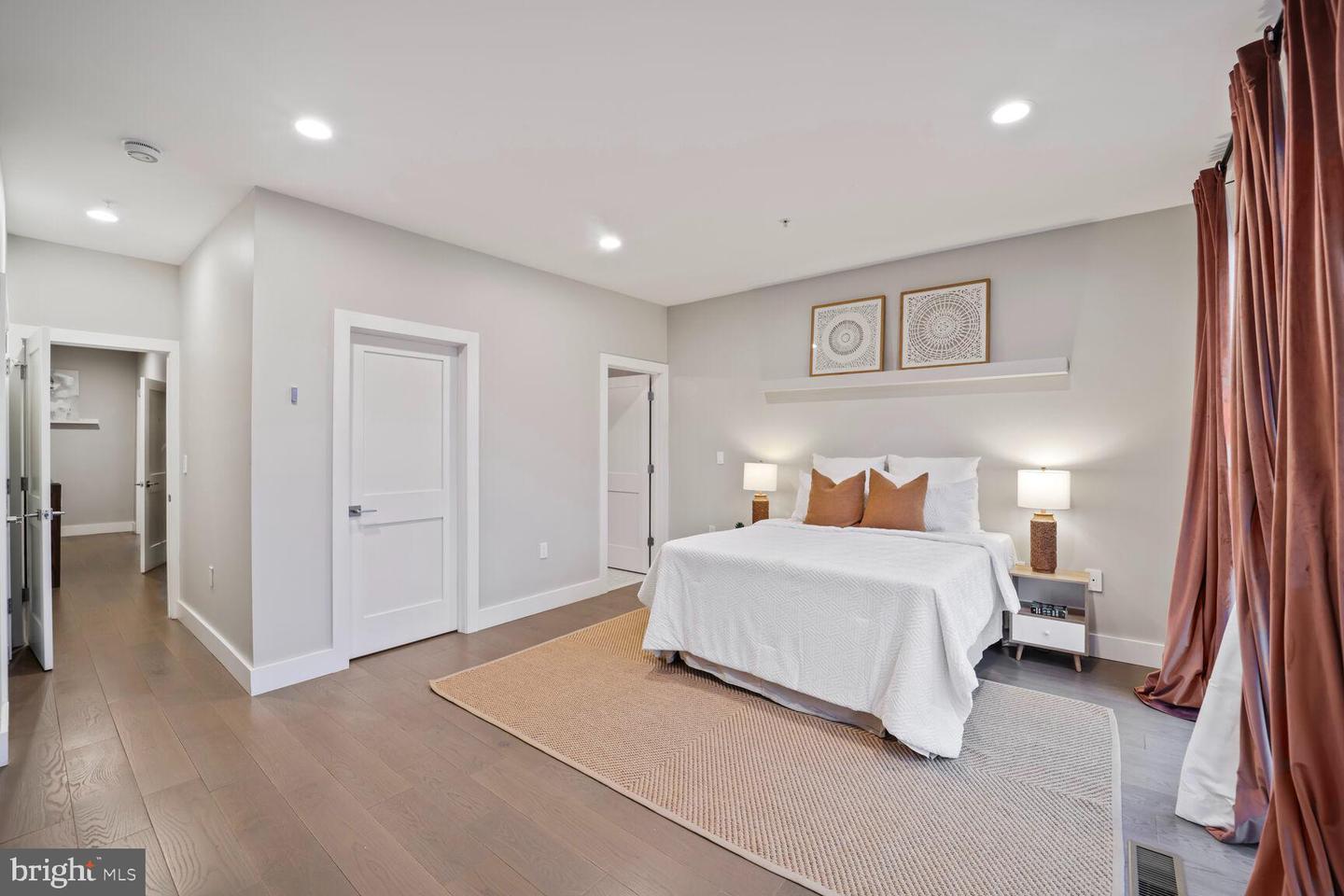 215 RANDOLPH PL NE #2, WASHINGTON, District Of Columbia 20002, 2 Bedrooms Bedrooms, ,2 BathroomsBathrooms,Residential,For sale,215 RANDOLPH PL NE #2,DCDC2206264 MLS # DCDC2206264