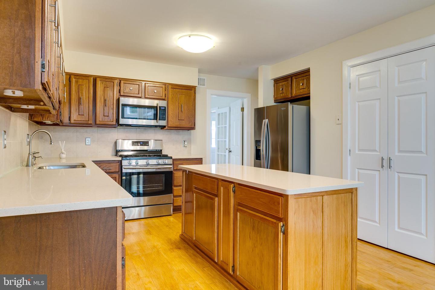 7007 BARNACLE PL, BURKE, Virginia 22015, 4 Bedrooms Bedrooms, ,2 BathroomsBathrooms,Residential,For sale,7007 BARNACLE PL,VAFX2248256 MLS # VAFX2248256