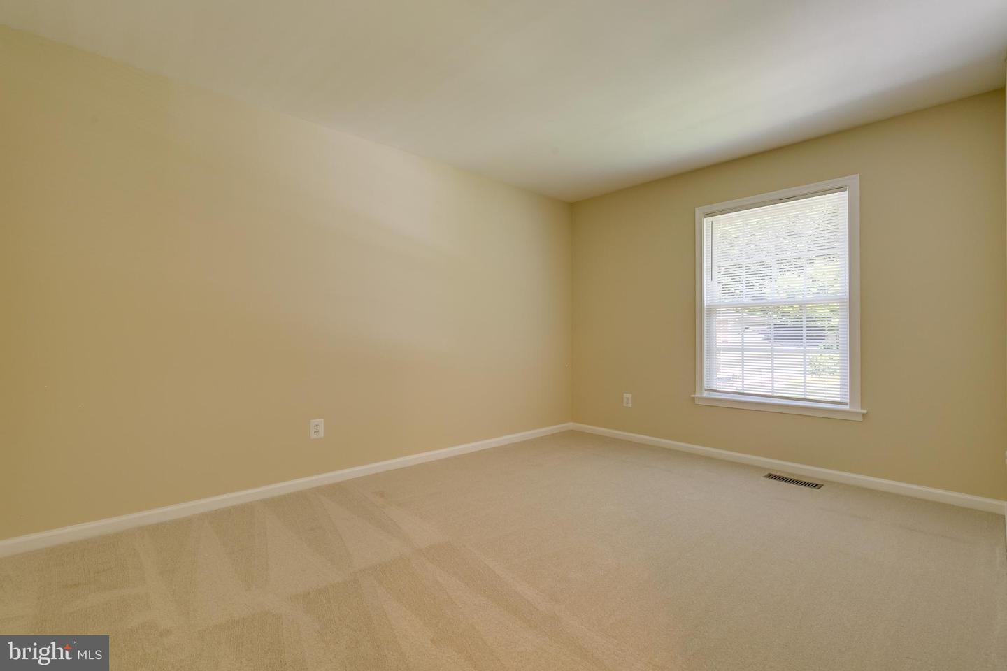 7007 BARNACLE PL, BURKE, Virginia 22015, 4 Bedrooms Bedrooms, ,2 BathroomsBathrooms,Residential,For sale,7007 BARNACLE PL,VAFX2248256 MLS # VAFX2248256