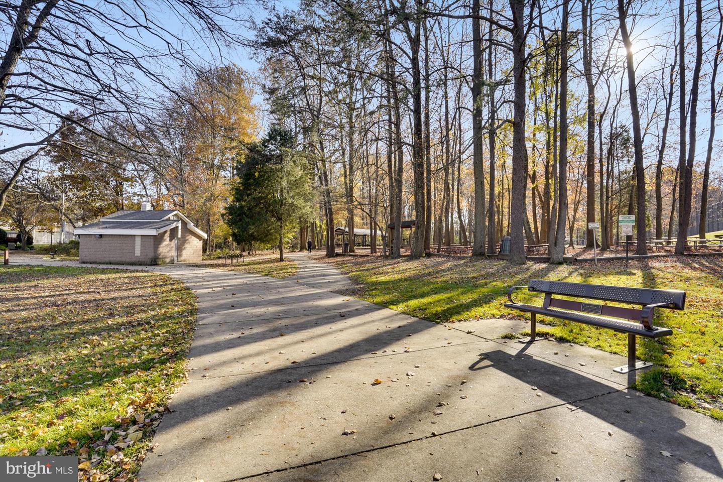 2911 DEER HOLLOW WAY #421 & 422, FAIRFAX, Virginia 22031, 3 Bedrooms Bedrooms, 10 Rooms Rooms,3 BathroomsBathrooms,Residential,For sale,2911 DEER HOLLOW WAY #421 & 422,VAFX2248266 MLS # VAFX2248266