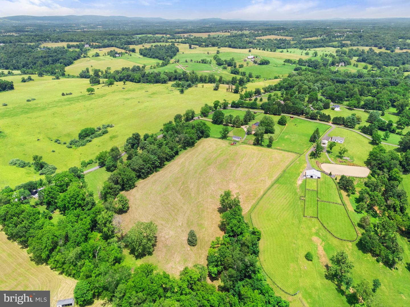 35653 MILLVILLE RD, MIDDLEBURG, Virginia 20117, 4 Bedrooms Bedrooms, ,3 BathroomsBathrooms,Residential,For sale,35653 MILLVILLE RD,VALO2099874 MLS # VALO2099874