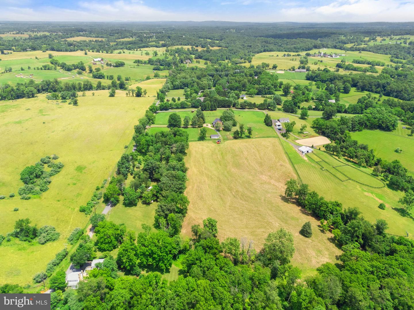35653 MILLVILLE RD, MIDDLEBURG, Virginia 20117, 4 Bedrooms Bedrooms, ,3 BathroomsBathrooms,Residential,For sale,35653 MILLVILLE RD,VALO2099874 MLS # VALO2099874