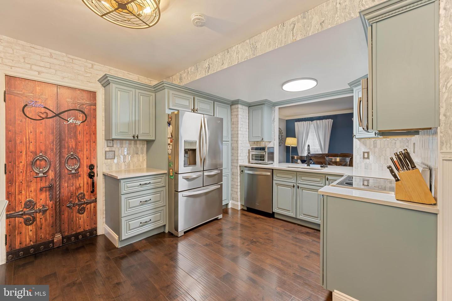 2411 ROSEDOWN DR, RESTON, Virginia 20191, 3 Bedrooms Bedrooms, ,4 BathroomsBathrooms,Residential,For sale,2411 ROSEDOWN DR,VAFX2248720 MLS # VAFX2248720
