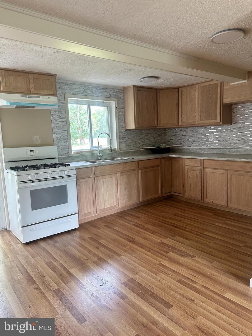 1171 JONES CREEK RD, WARSAW, Virginia 22572, 2 Bedrooms Bedrooms, ,1 BathroomBathrooms,Residential,For sale,1171 JONES CREEK RD,VARV2000524 MLS # VARV2000524