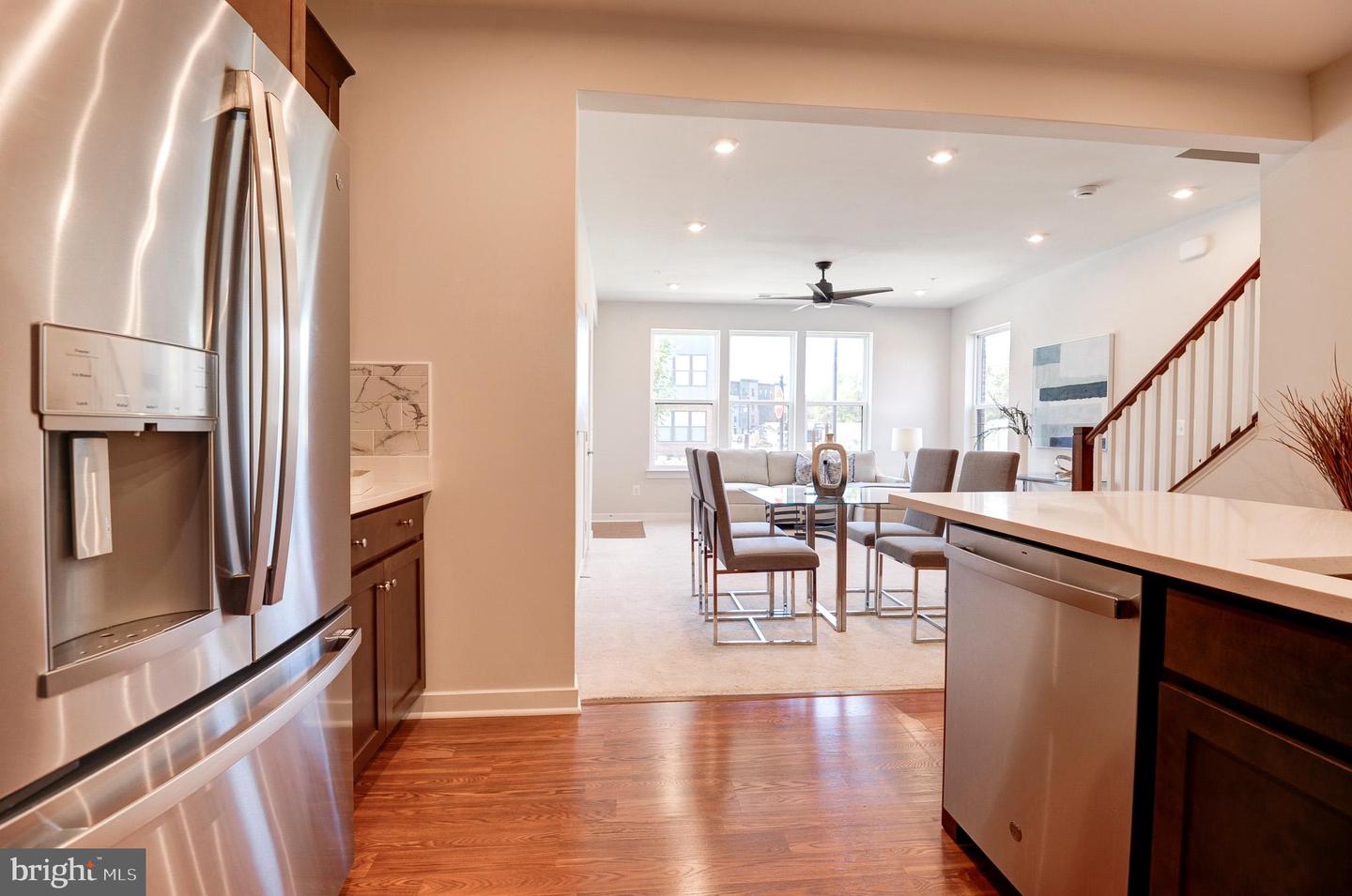 43792 MIDDLEWAY TER, ASHBURN, Virginia 20147, 3 Bedrooms Bedrooms, ,2 BathroomsBathrooms,Residential,For sale,43792 MIDDLEWAY TER,VALO2099996 MLS # VALO2099996
