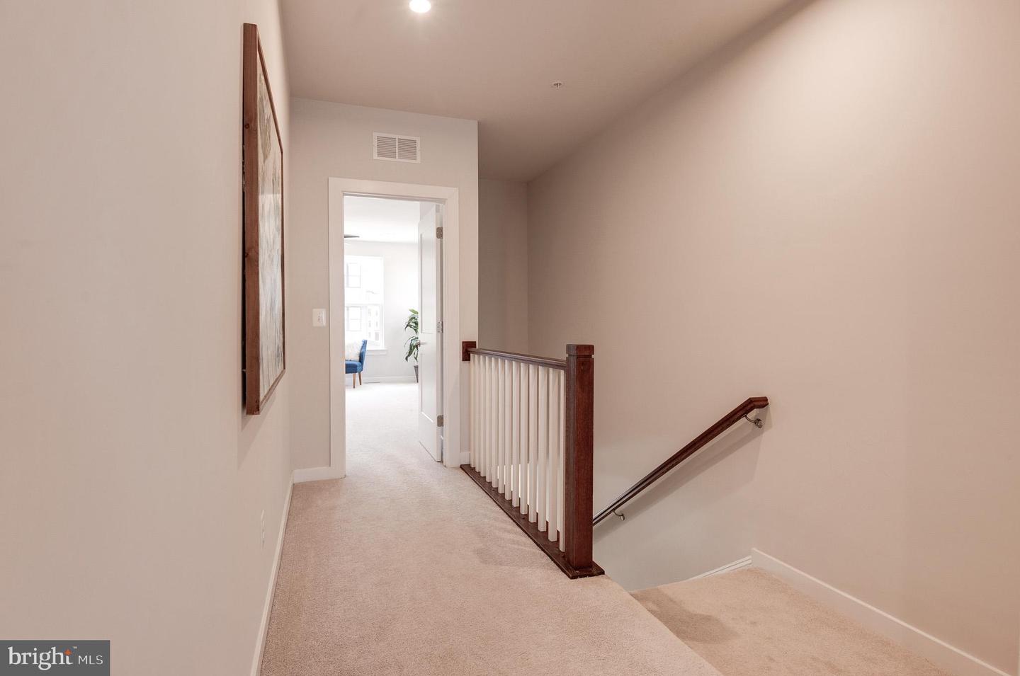 43792 MIDDLEWAY TER, ASHBURN, Virginia 20147, 3 Bedrooms Bedrooms, ,2 BathroomsBathrooms,Residential,For sale,43792 MIDDLEWAY TER,VALO2099996 MLS # VALO2099996