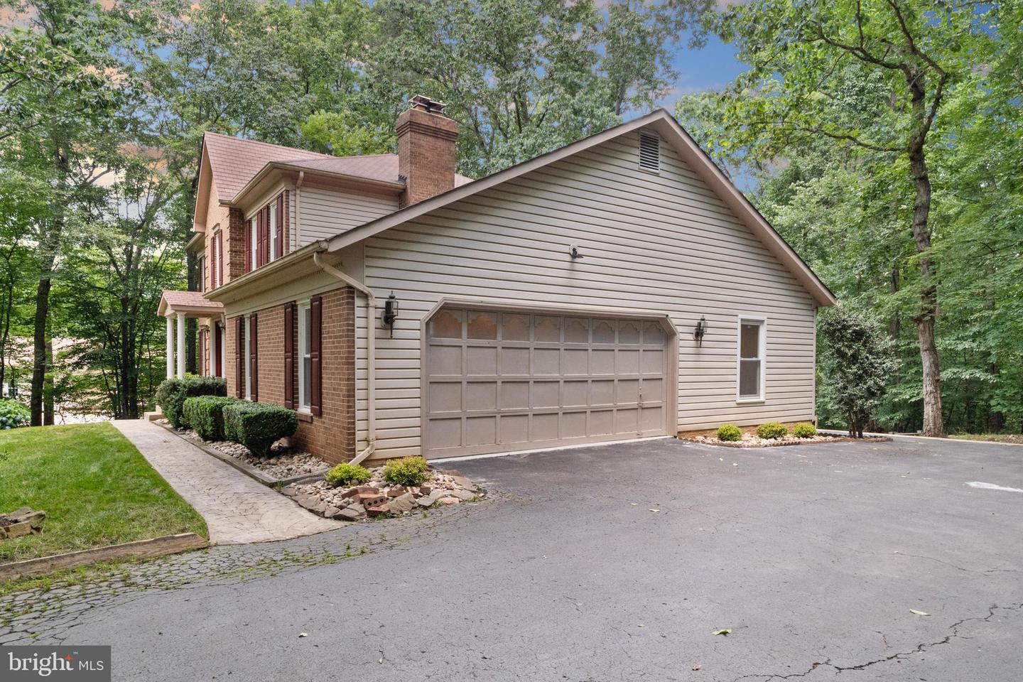 12779 LOST CREEK CT, MANASSAS, Virginia 20112, 4 Bedrooms Bedrooms, ,4 BathroomsBathrooms,Residential,For sale,12779 LOST CREEK CT,VAPW2097510 MLS # VAPW2097510