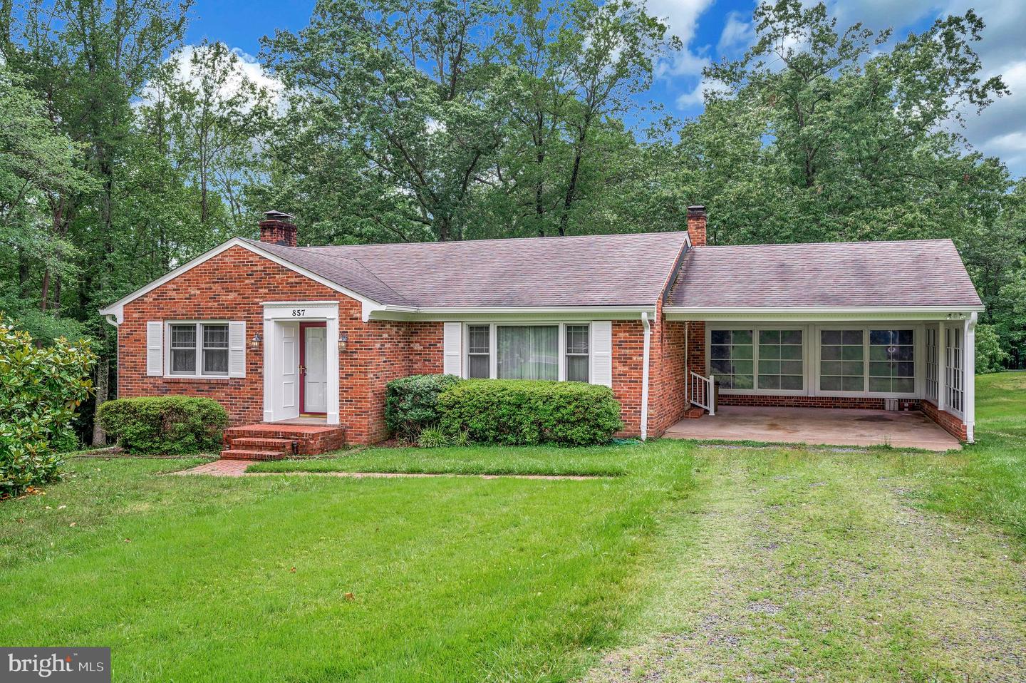 857 MOUNTAIN VIEW RD, FREDERICKSBURG, Virginia 22406, 3 Bedrooms Bedrooms, ,1 BathroomBathrooms,Residential,For sale,857 MOUNTAIN VIEW RD,VAST2040016 MLS # VAST2040016