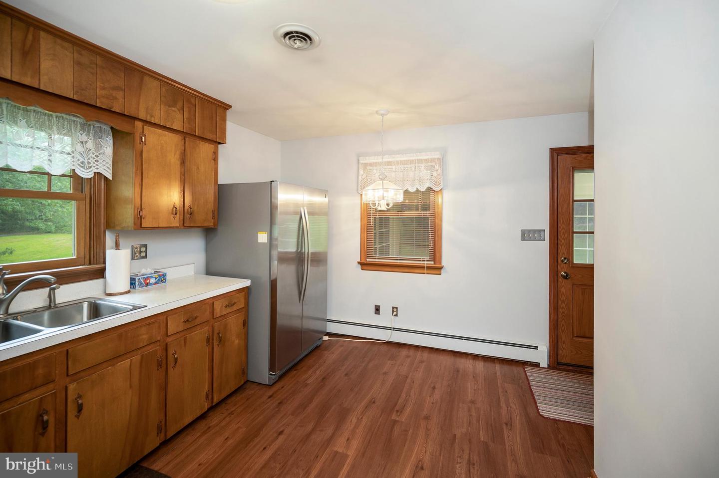 857 MOUNTAIN VIEW RD, FREDERICKSBURG, Virginia 22406, 3 Bedrooms Bedrooms, ,1 BathroomBathrooms,Residential,For sale,857 MOUNTAIN VIEW RD,VAST2040016 MLS # VAST2040016