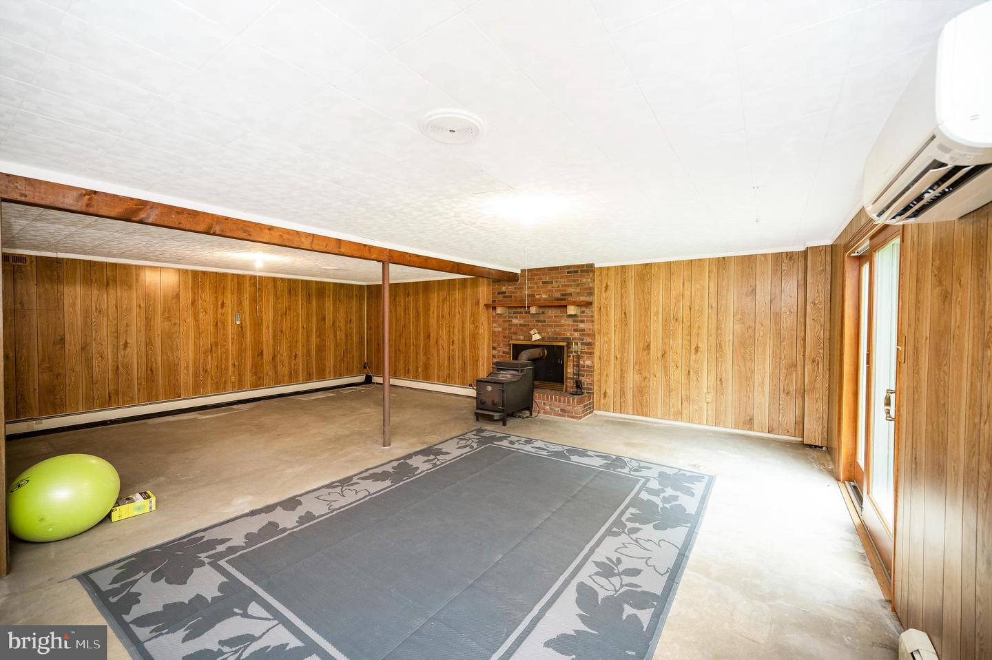 857 MOUNTAIN VIEW RD, FREDERICKSBURG, Virginia 22406, 3 Bedrooms Bedrooms, ,1 BathroomBathrooms,Residential,For sale,857 MOUNTAIN VIEW RD,VAST2040016 MLS # VAST2040016