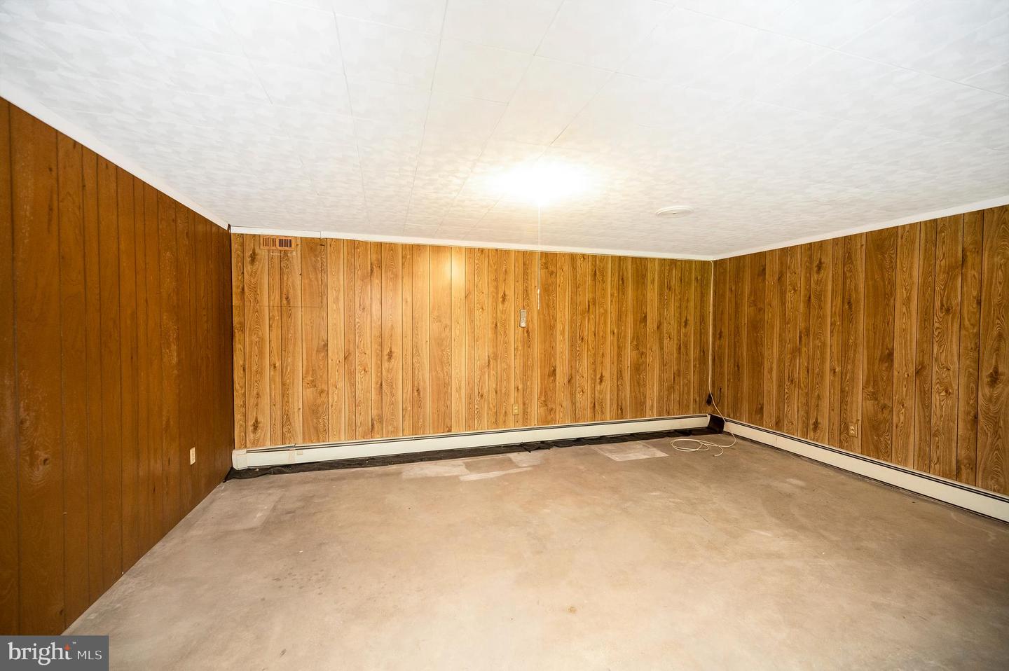 857 MOUNTAIN VIEW RD, FREDERICKSBURG, Virginia 22406, 3 Bedrooms Bedrooms, ,1 BathroomBathrooms,Residential,For sale,857 MOUNTAIN VIEW RD,VAST2040016 MLS # VAST2040016