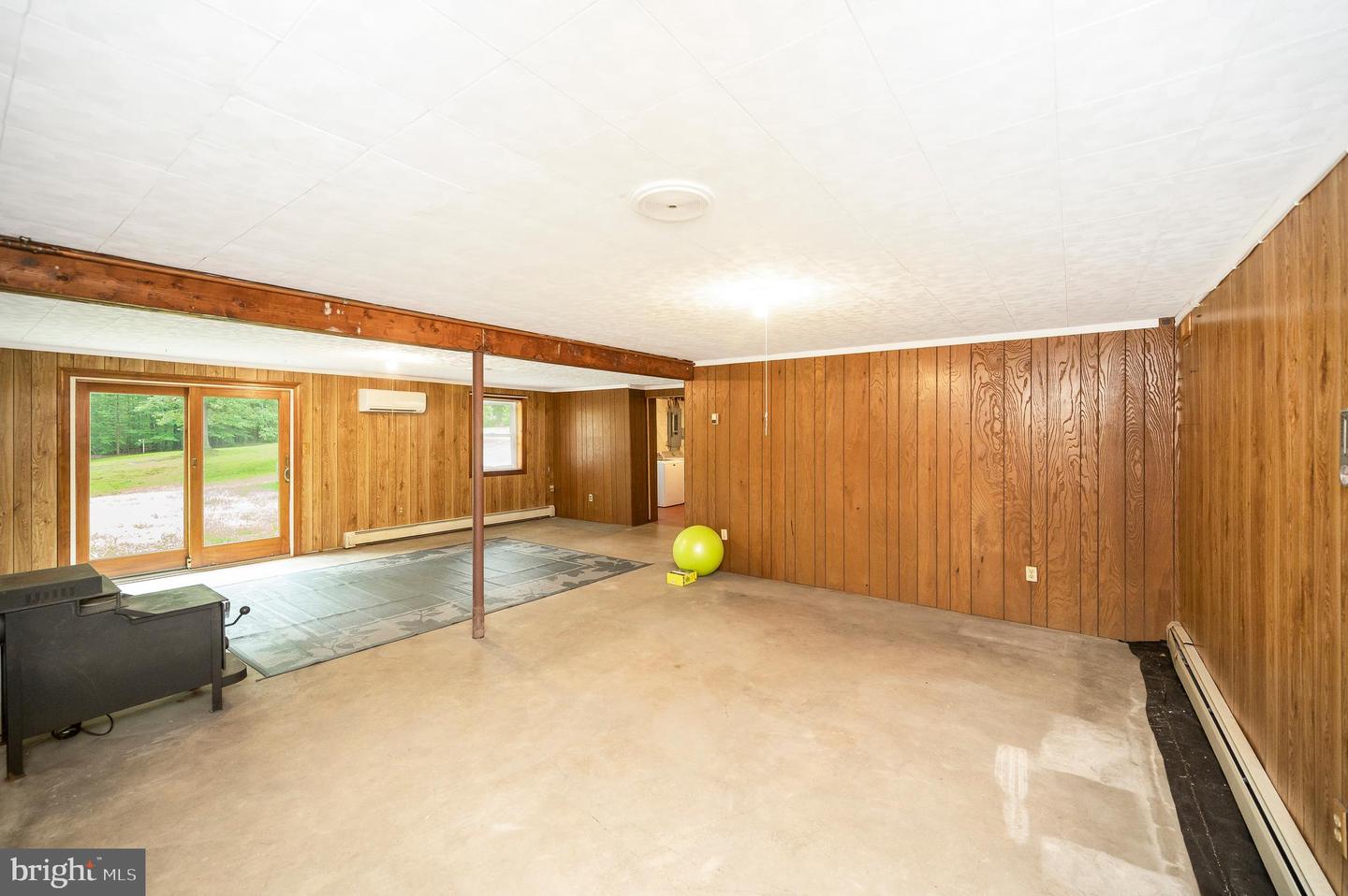 857 MOUNTAIN VIEW RD, FREDERICKSBURG, Virginia 22406, 3 Bedrooms Bedrooms, ,1 BathroomBathrooms,Residential,For sale,857 MOUNTAIN VIEW RD,VAST2040016 MLS # VAST2040016