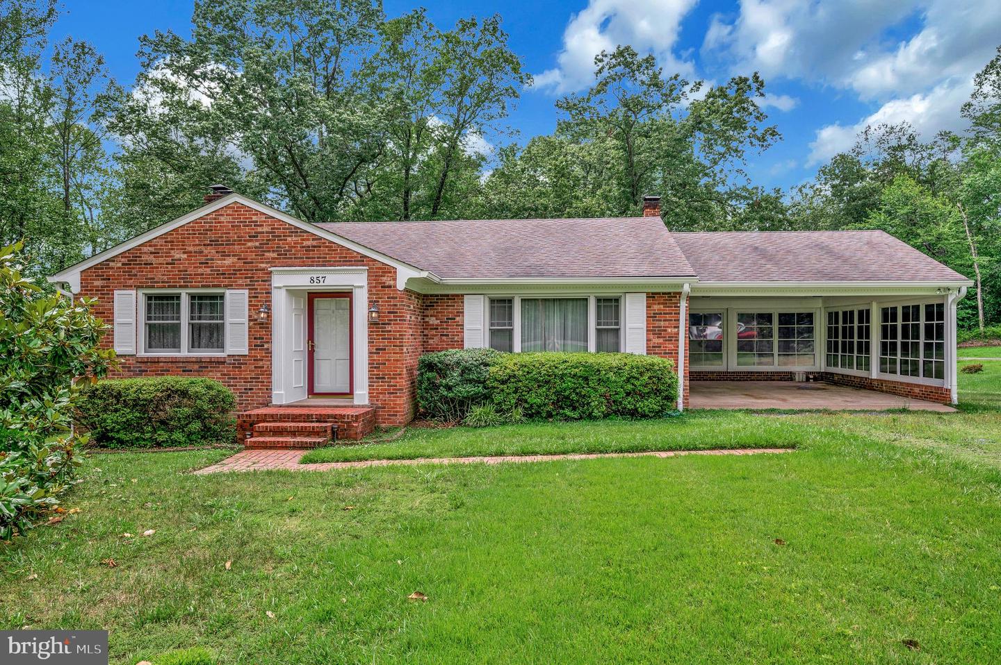 857 MOUNTAIN VIEW RD, FREDERICKSBURG, Virginia 22406, 3 Bedrooms Bedrooms, ,1 BathroomBathrooms,Residential,For sale,857 MOUNTAIN VIEW RD,VAST2040016 MLS # VAST2040016