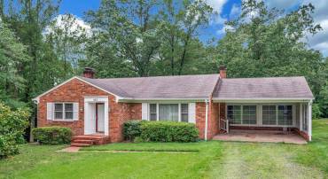 857 MOUNTAIN VIEW RD, FREDERICKSBURG, Virginia 22406, 3 Bedrooms Bedrooms, ,1 BathroomBathrooms,Residential,For sale,857 MOUNTAIN VIEW RD,VAST2040016 MLS # VAST2040016