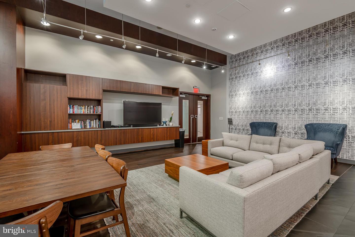 1025 1ST ST SE #713, WASHINGTON, District Of Columbia 20003, 2 Bedrooms Bedrooms, ,2 BathroomsBathrooms,Residential,For sale,1025 1ST ST SE #713,DCDC2206556 MLS # DCDC2206556